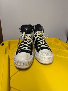 CONVERSE Hearts Valentine’s Day Chuck Taylor Platform Lift Hi Women’s 9.5